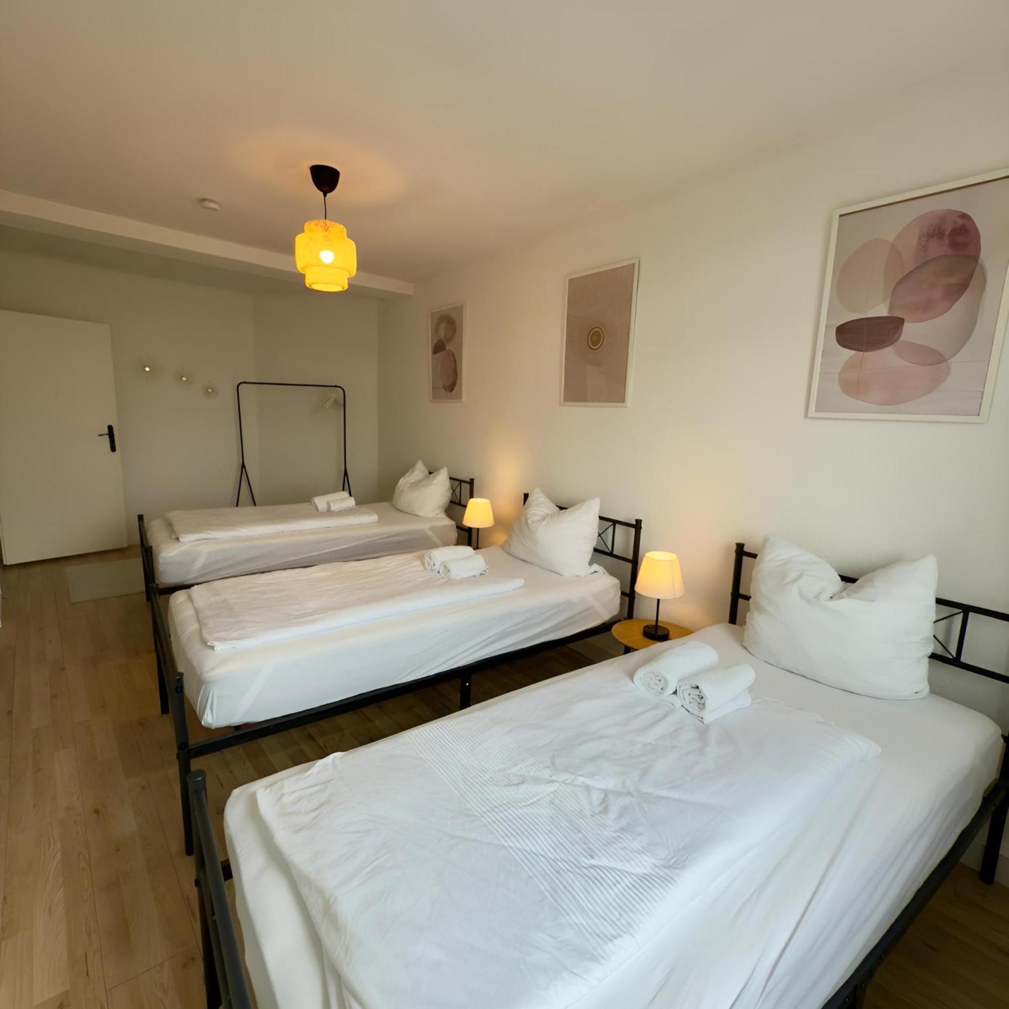 Raha Apartments - Ihr Komfortables Zuhause - Garten - Vollausstattung - Balkon - Parkplatz Kassel Buitenkant foto