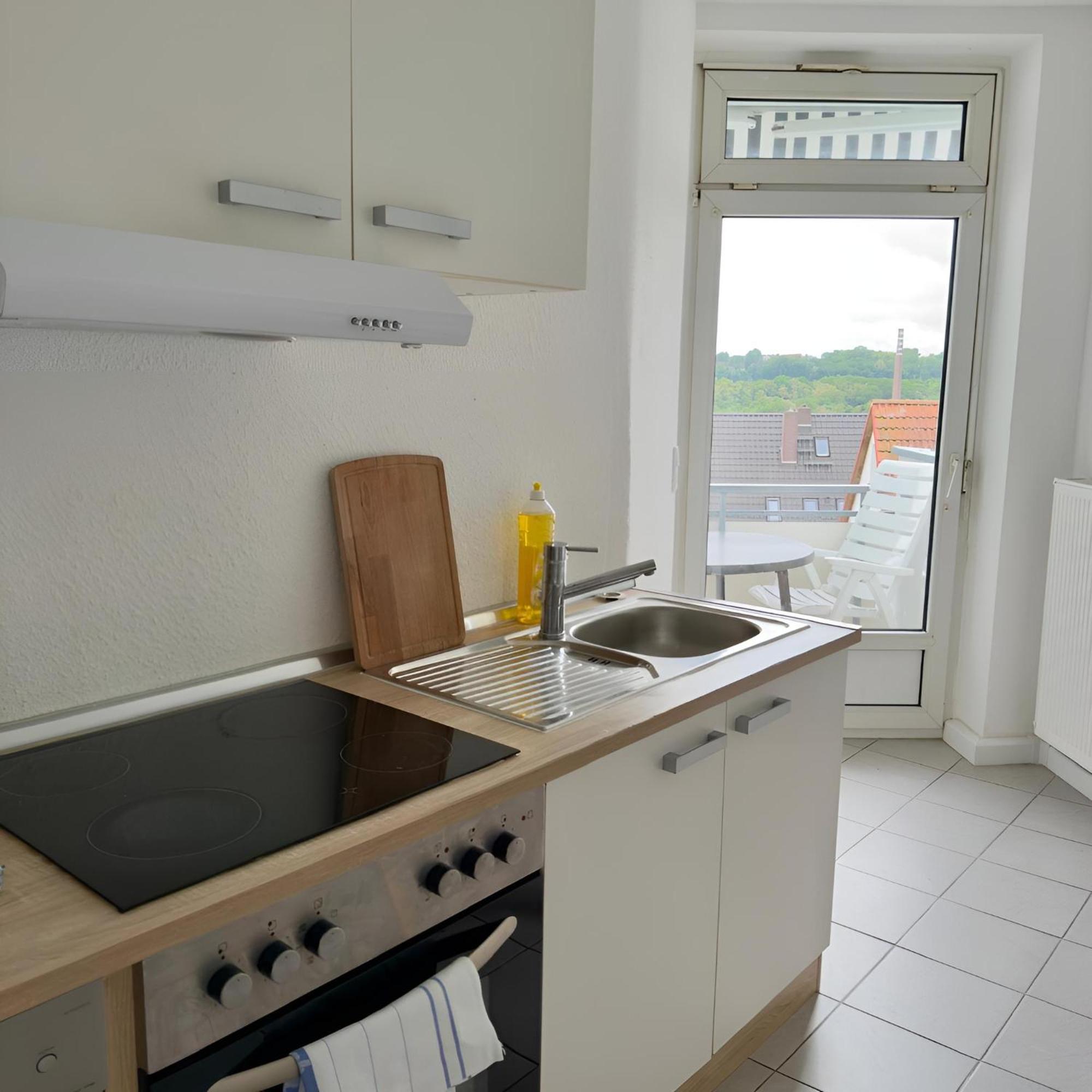 Raha Apartments - Ihr Komfortables Zuhause - Garten - Vollausstattung - Balkon - Parkplatz Kassel Buitenkant foto